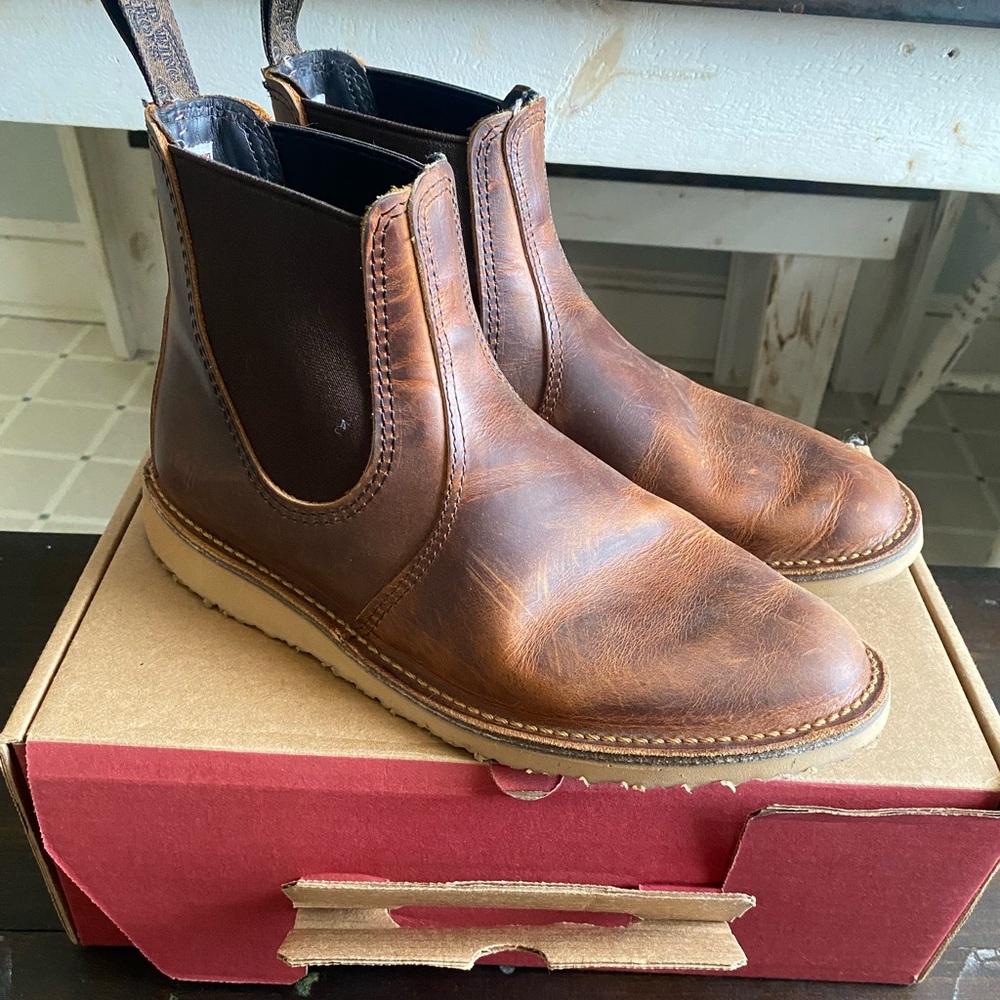 Red Wing Weekender Chelsea Boots